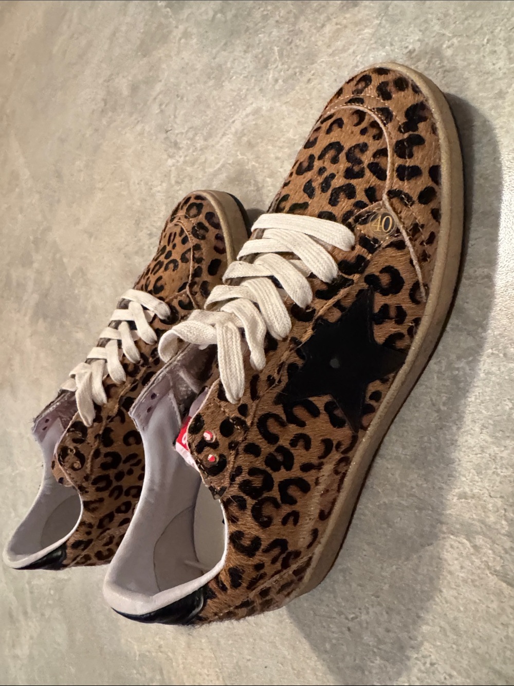 Golden Goose Leopard Print Low-Top Sneakers with Black Star - Picture 3 of 7
